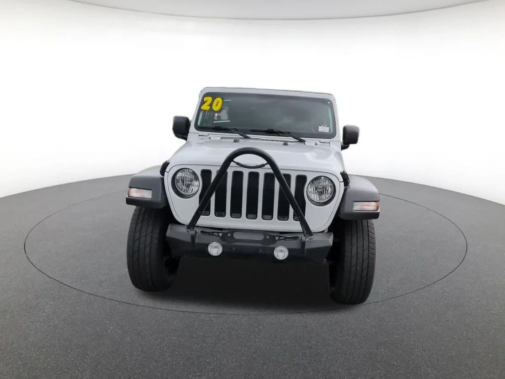 Certified Used 2020 White Jeep Unlimited Sport Altitude image 15