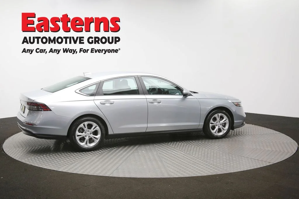 Used 2025 Silver Honda LX image 42