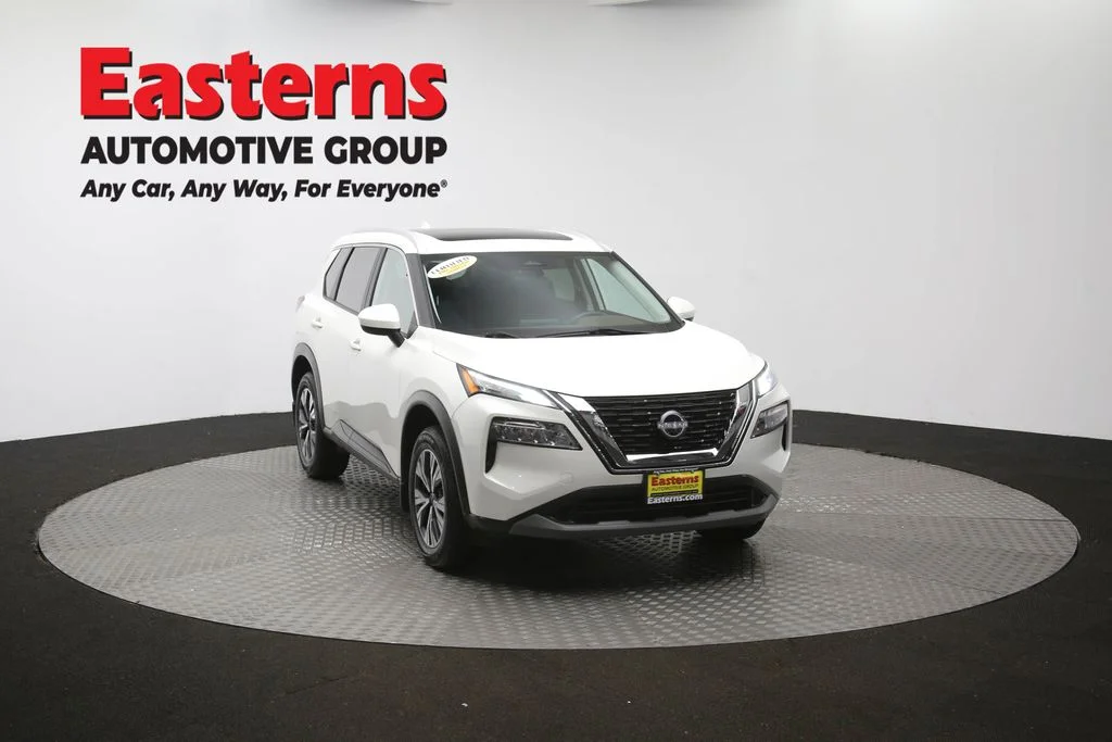 Used 2023 White Nissan SV image 51