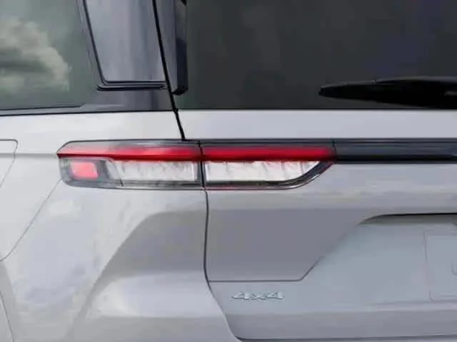 New 2026 Bright White Clear-Coat Exterior Paint Jeep Summit image 4