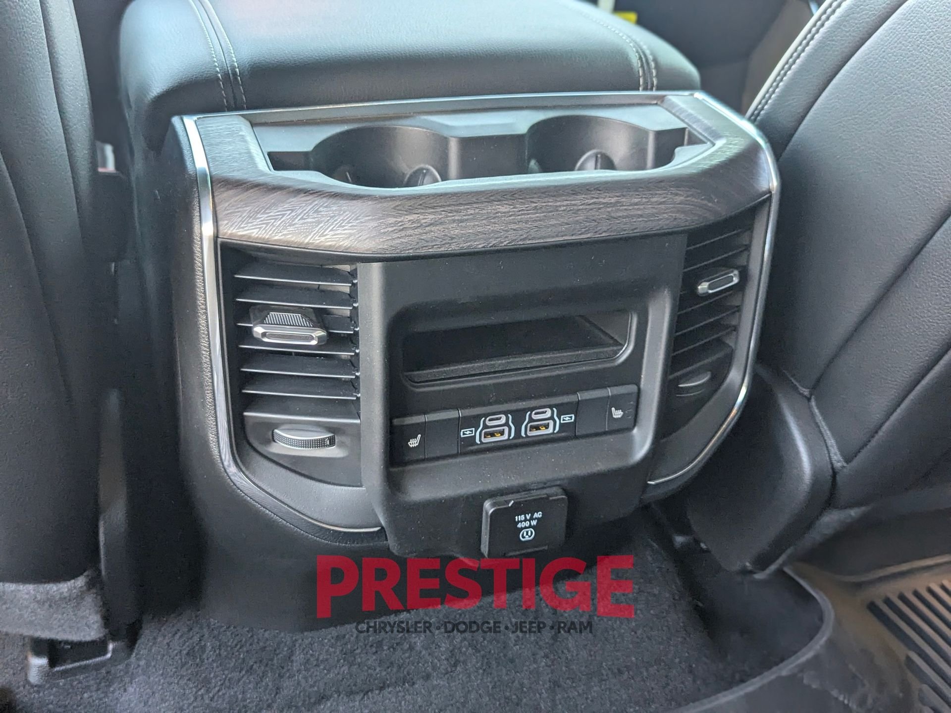 New 2026 Granite Crystal Metallic Clear-Coat Exterior Paint RAM Laramie image 27