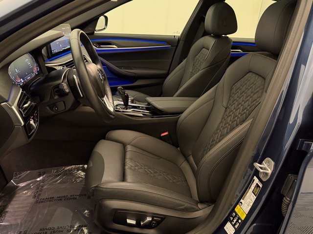 2023 BMW 5 Series 530i - Photo 16