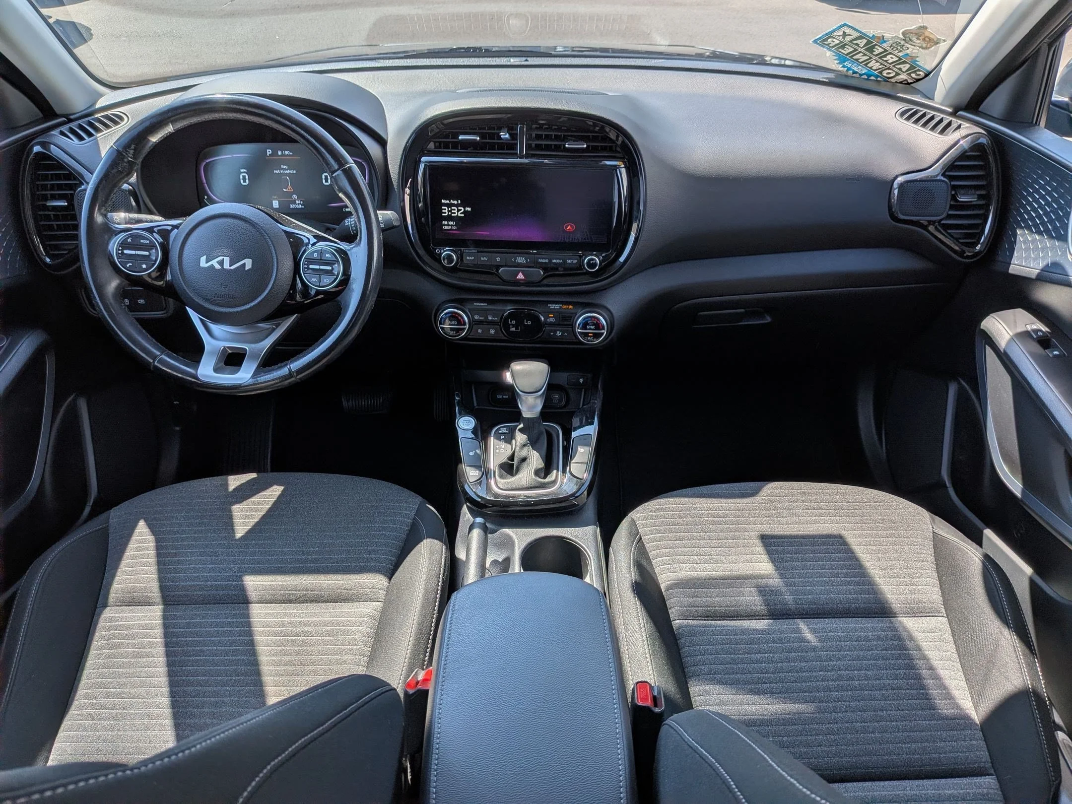 Used 2023 Gravity Gray Kia EX image 27