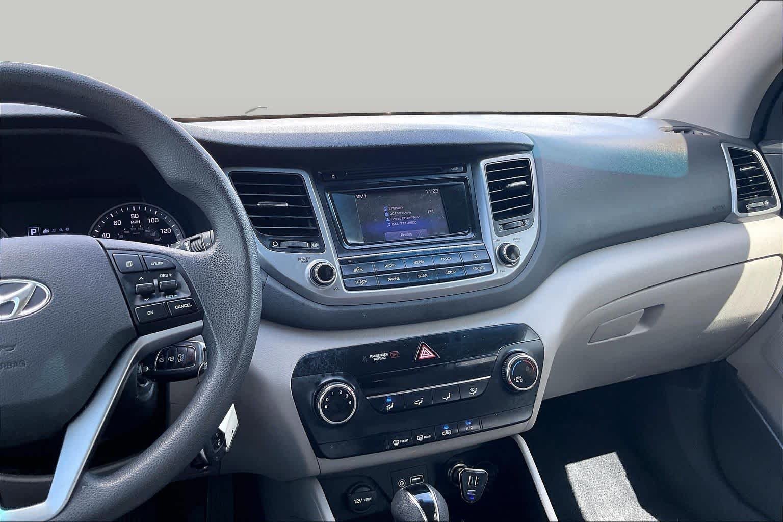 Pre-Owned 2016 Hyundai Tucson SE