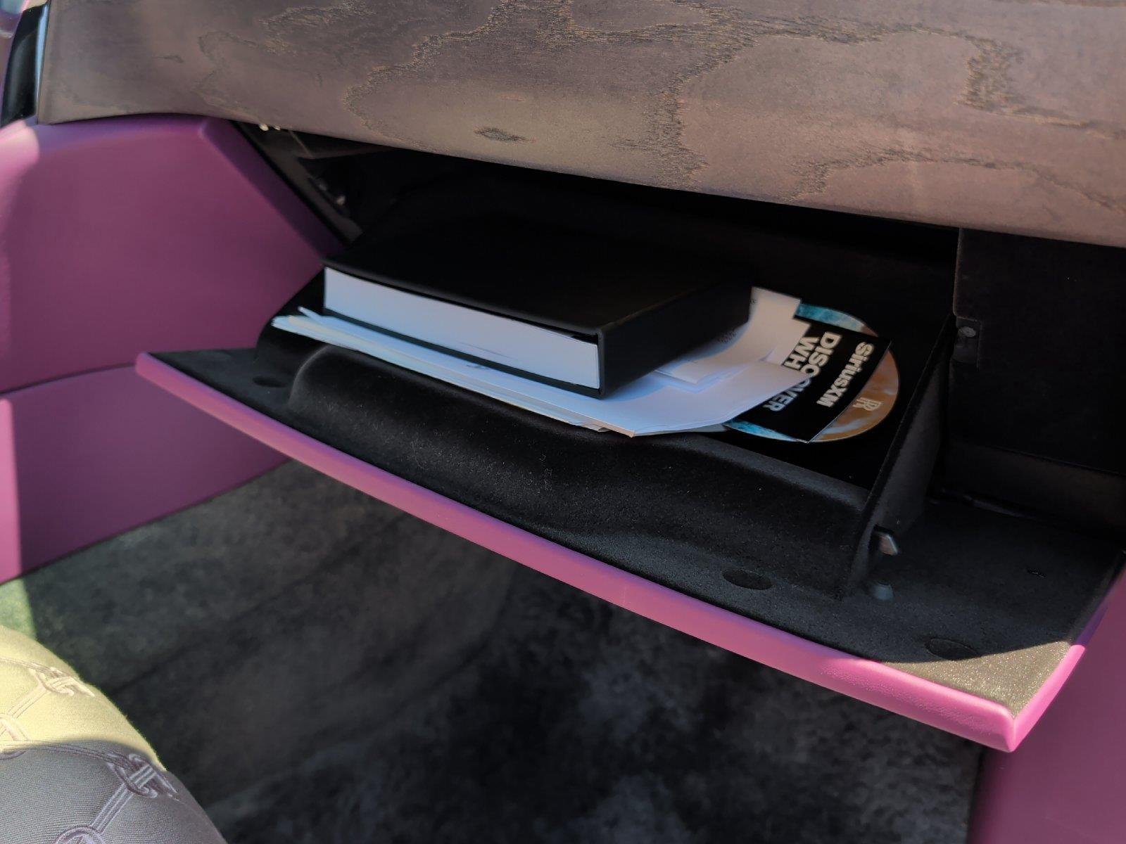 Used 2025 Belladonna Purple Rolls-Royce  image 40