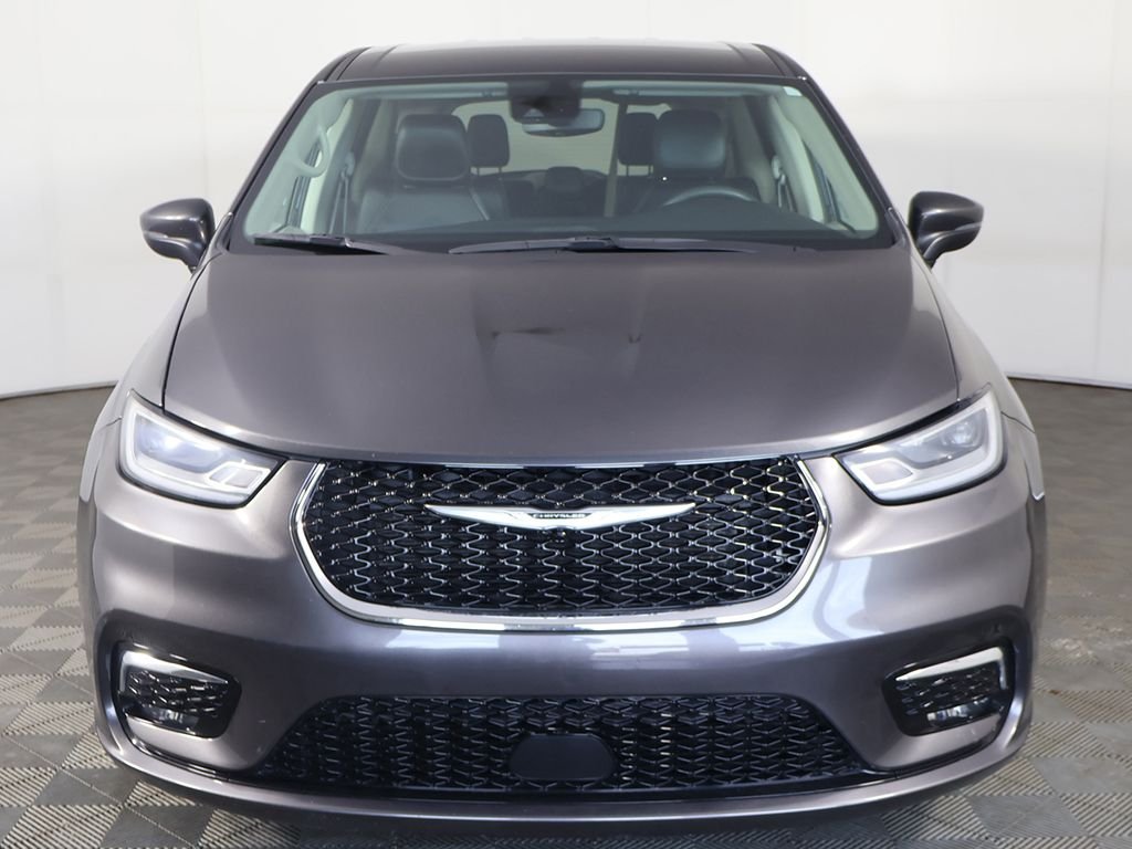 Used 2023 Gray Chrysler Touring L image 11