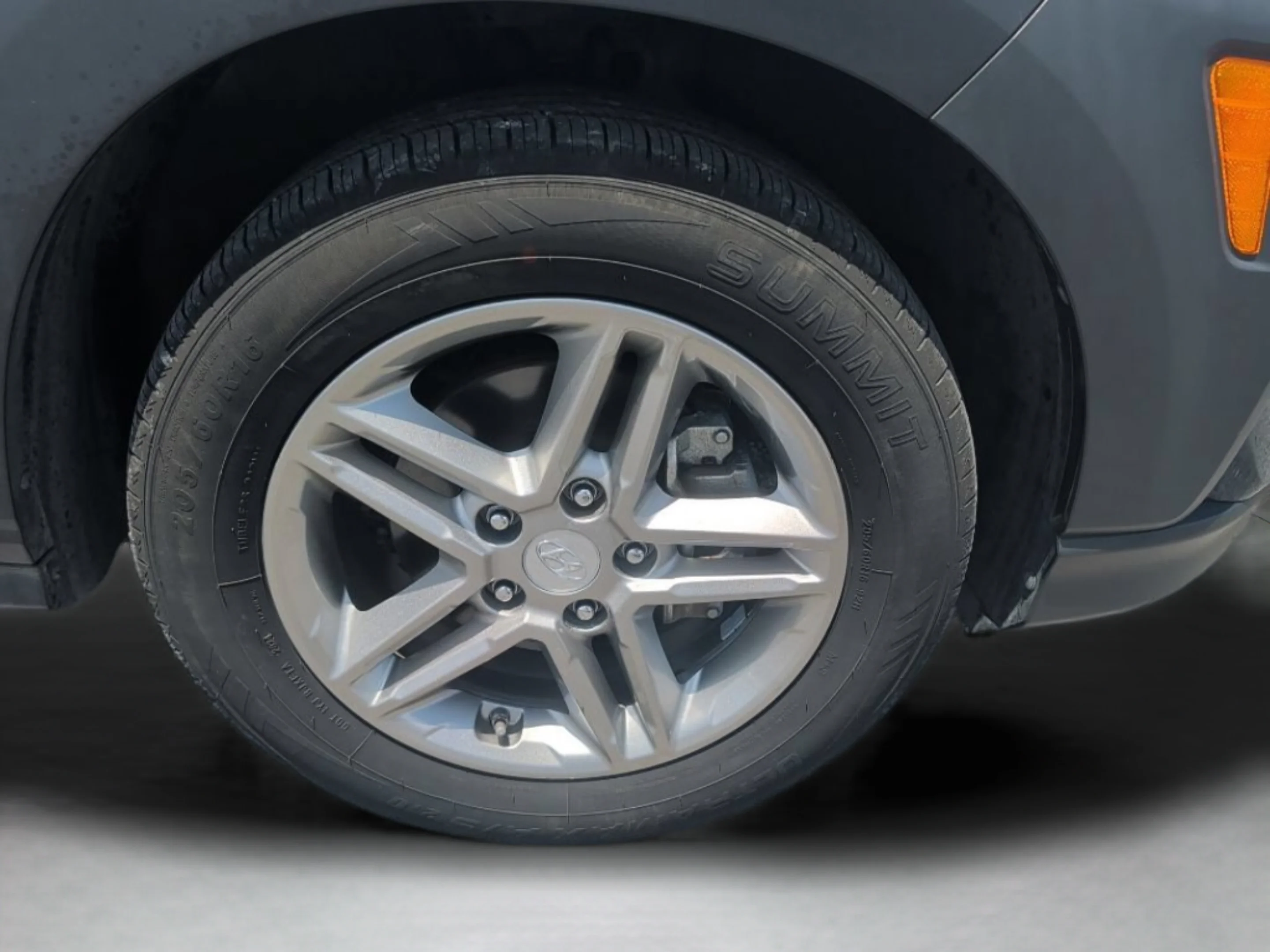 Used 2019 Thunder Gray Hyundai SE image 38