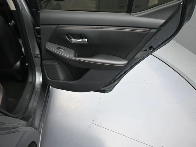 Used 2023 Gray Nissan SR image 15