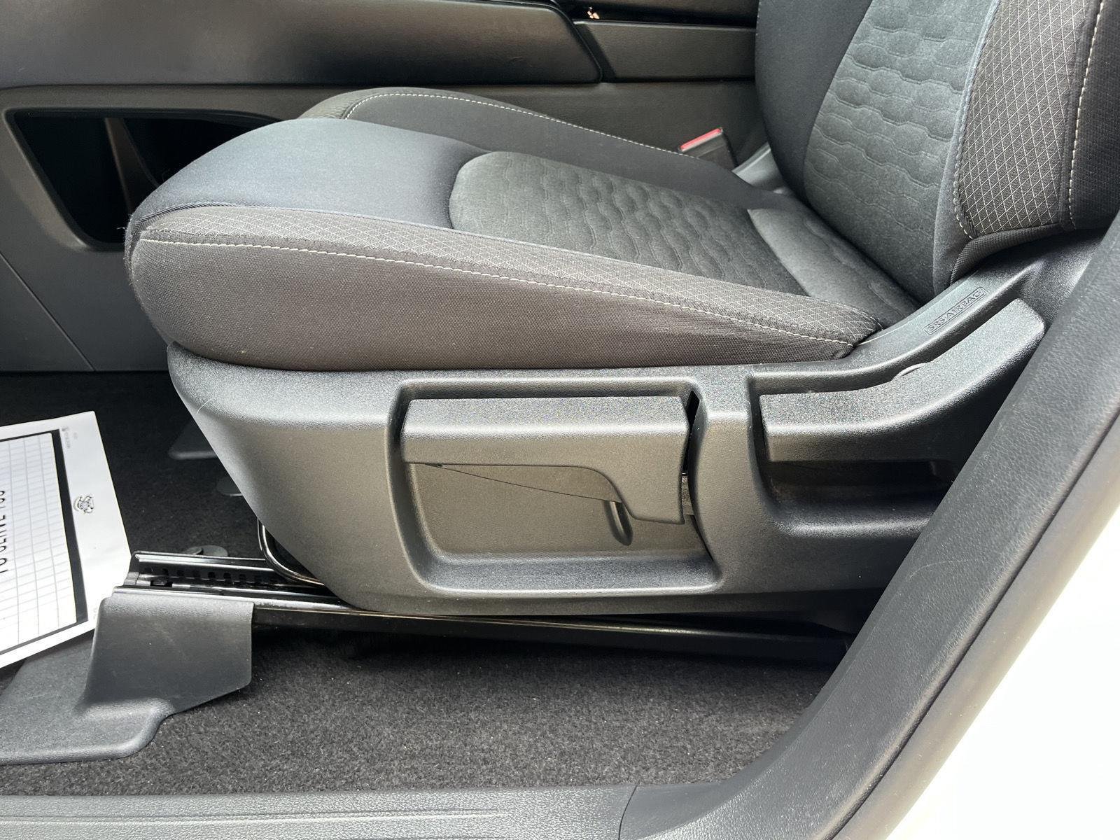 Used 2025 Glacier White Nissan S image 20