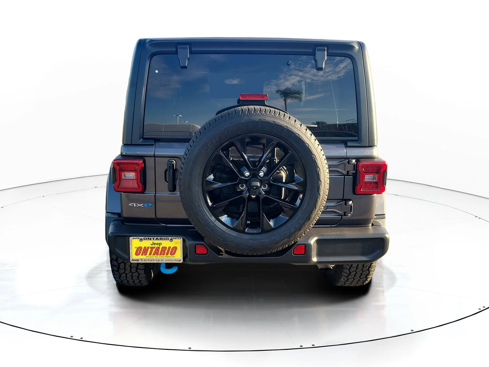 Certified Used 2023 Gray Jeep Sahara 4xe image 4
