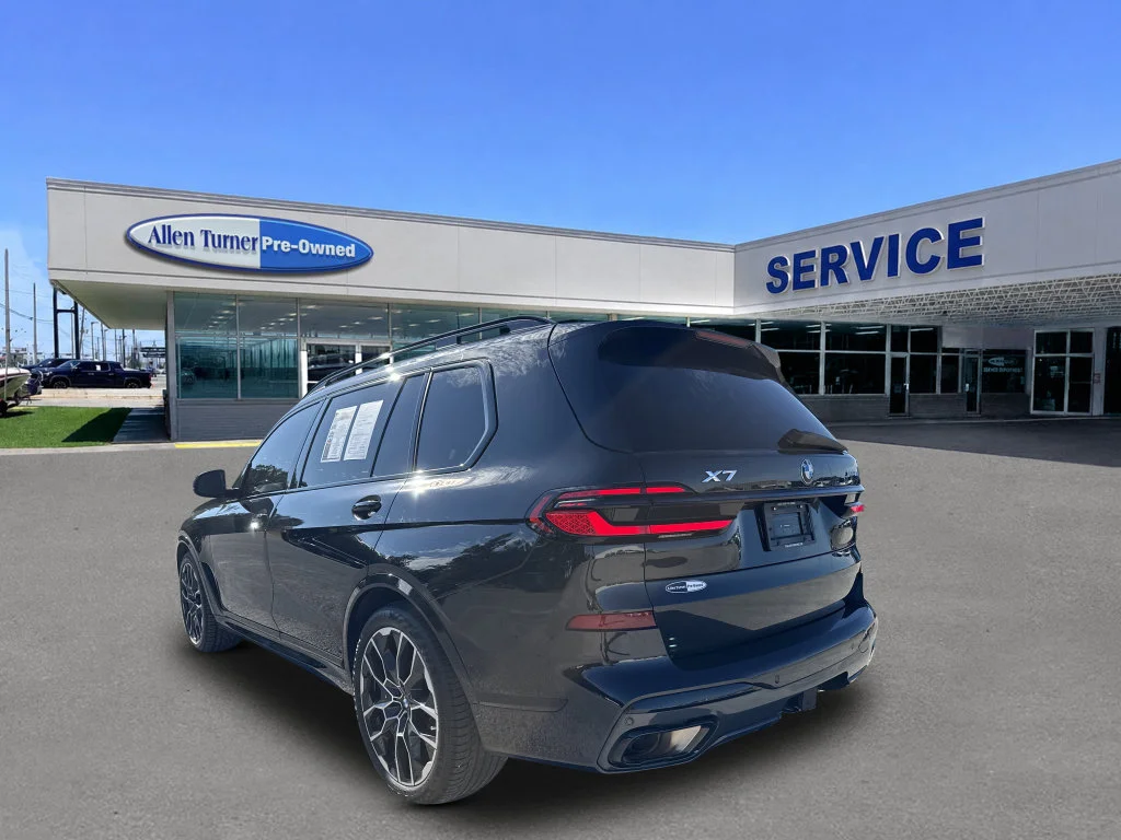 Used 2024 Black Sapphire Metallic BMW xDrive40i image 6