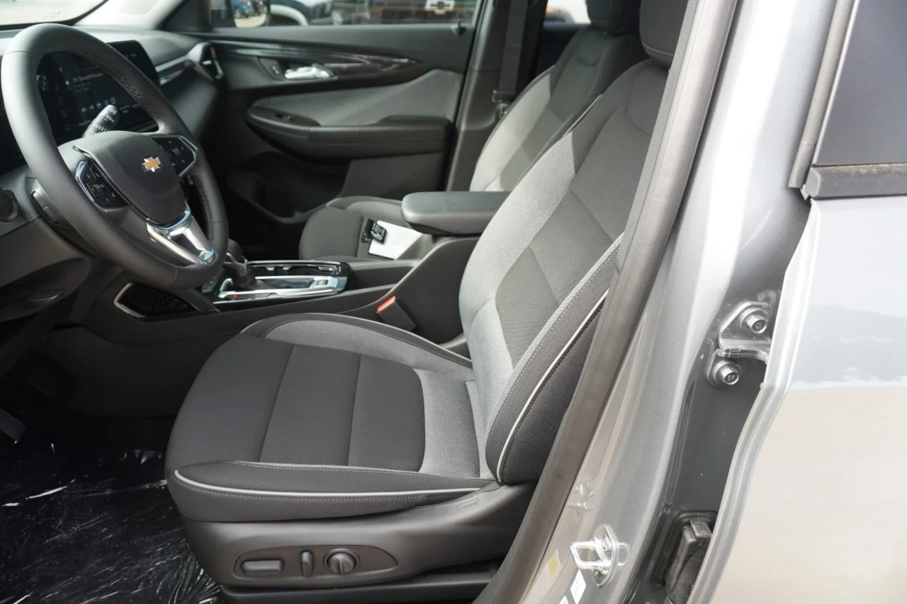 New 2026 Sterling Gray Metallic Chevrolet LT image 20