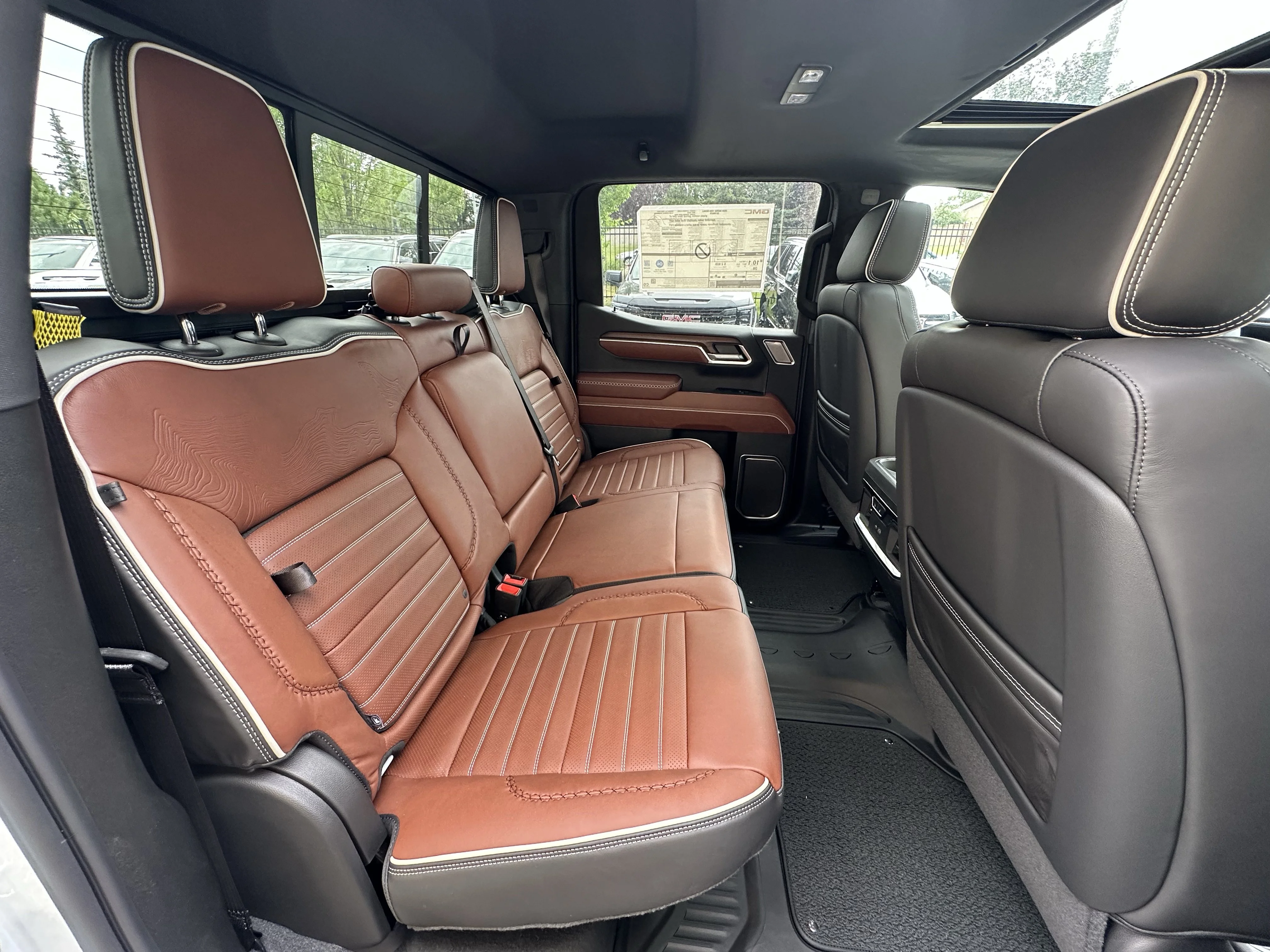 New 2026 Glacier White Tricoat GMC Denali Ultimate image 23