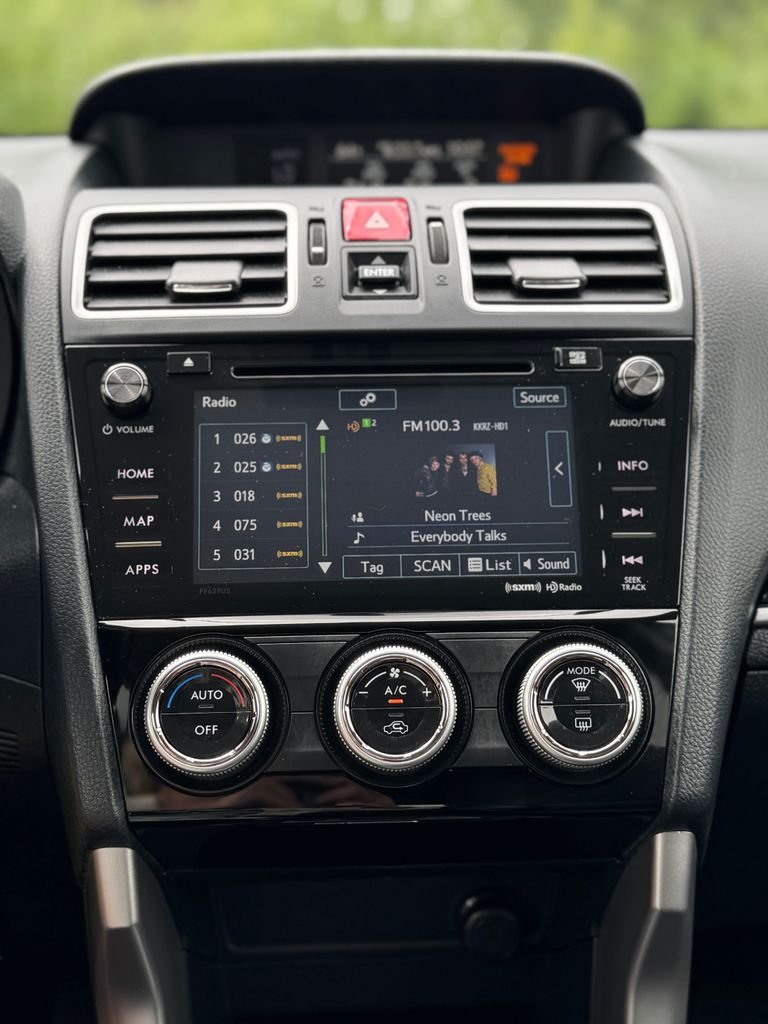 Used 2018 Crystal Black Silica Subaru 2.5i Limited image 17