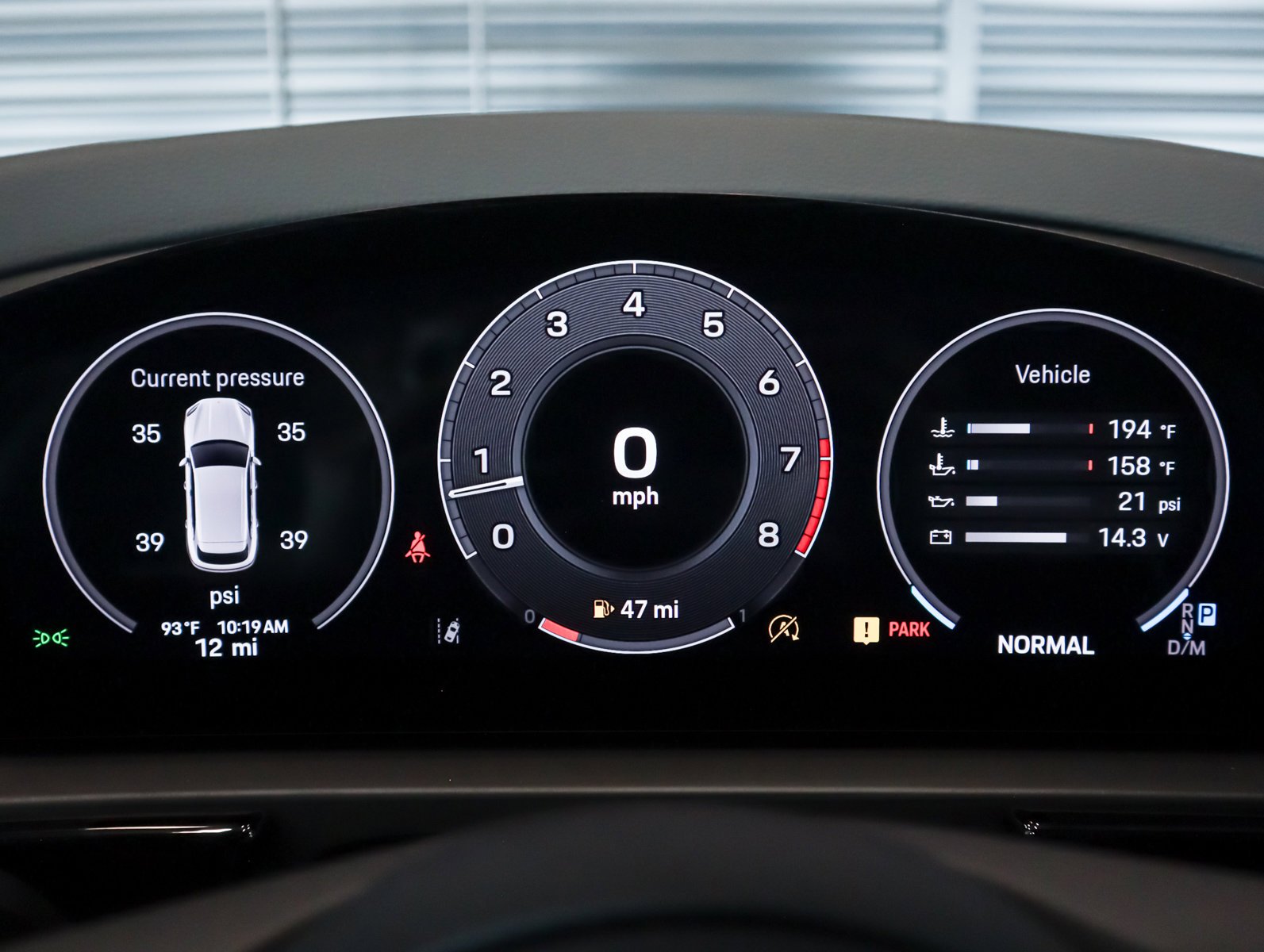 2025 Porsche Cayenne S - Photo 17