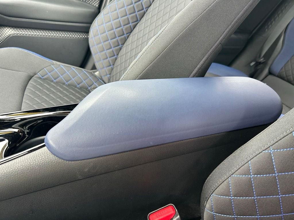Used 2021 Brown Toyota XLE image 33