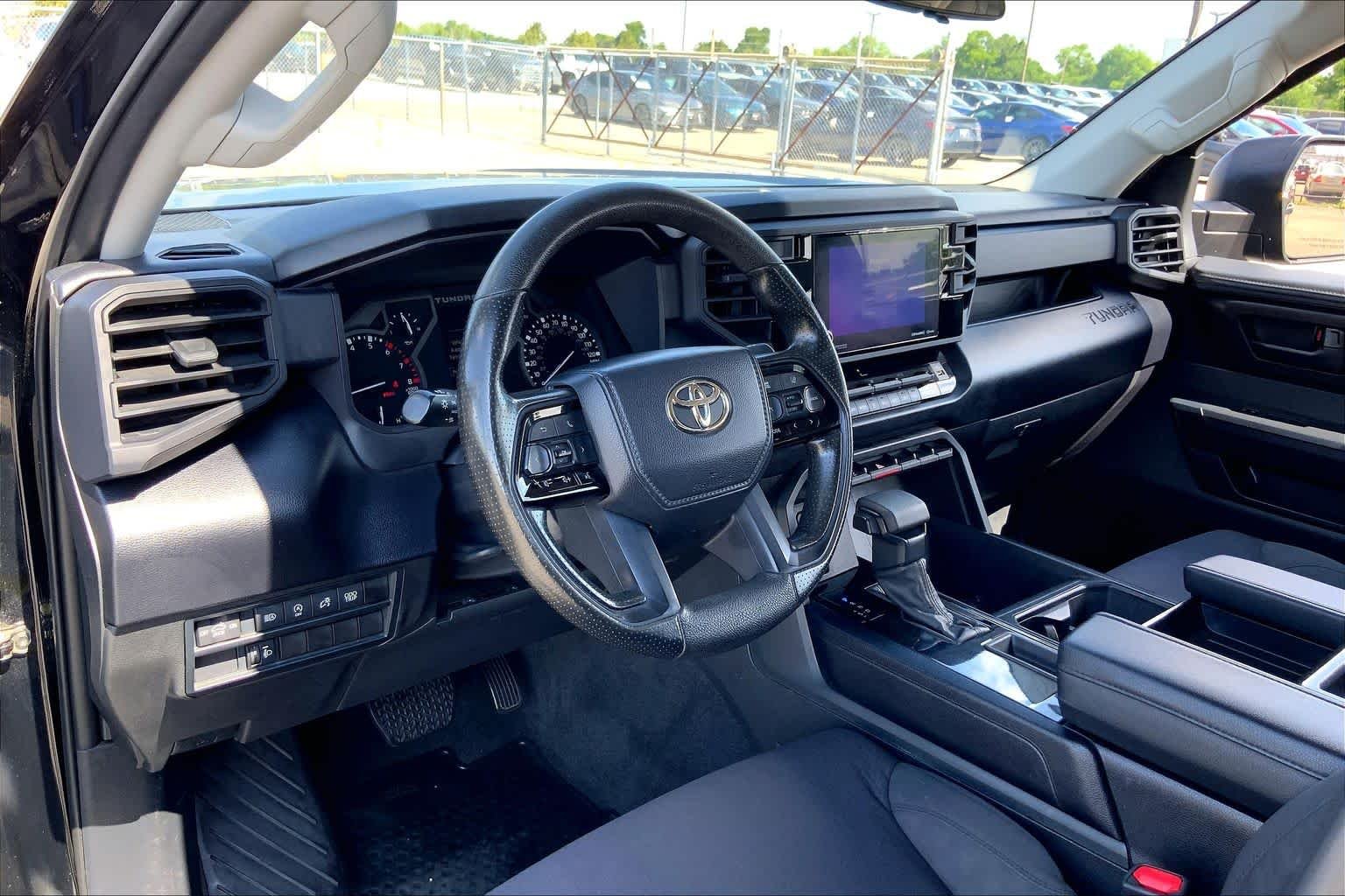 Used 2022 Midnight Black Metallic Toyota SR image 17