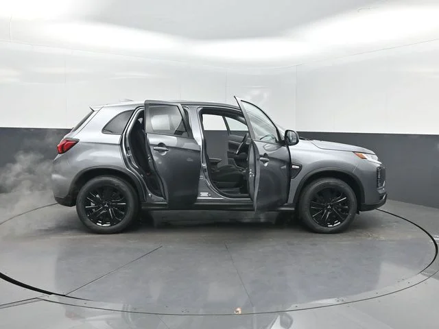 New 2026 Gray Mitsubishi 2.0 LE image 41