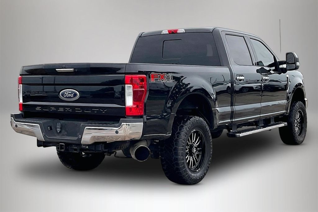 Used 2019 Agate Black Metallic Ford XLT image 5