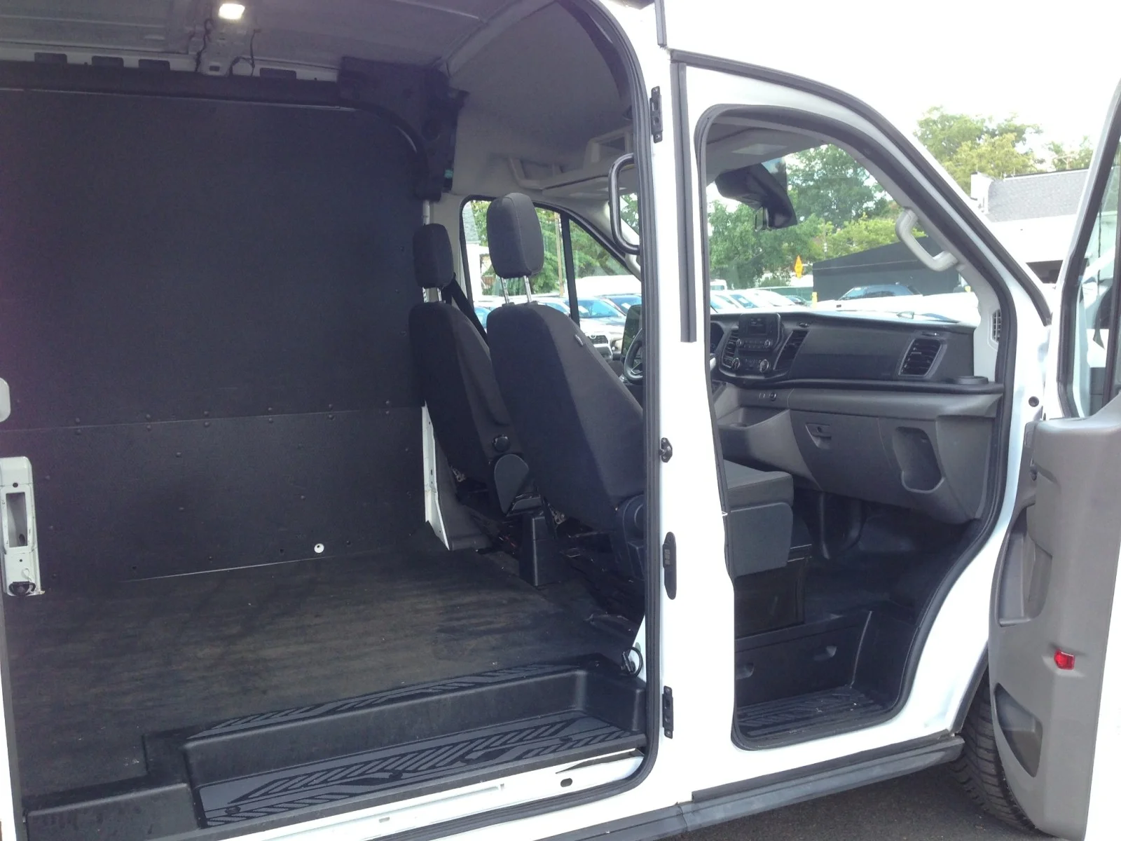 Used 2020 Oxford White Ford w/ rearCam image 39