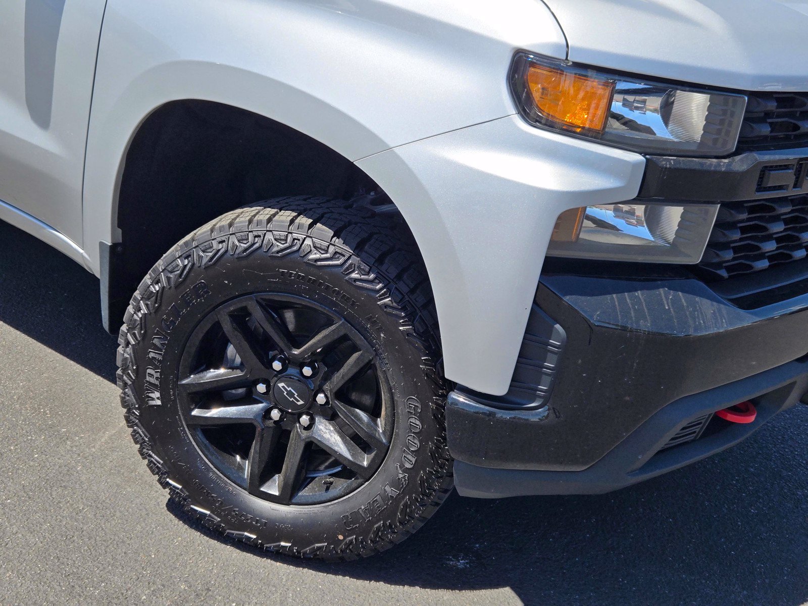 Certified Used 2021 Silver Ice Metallic Chevrolet Custom Trail Boss image 9