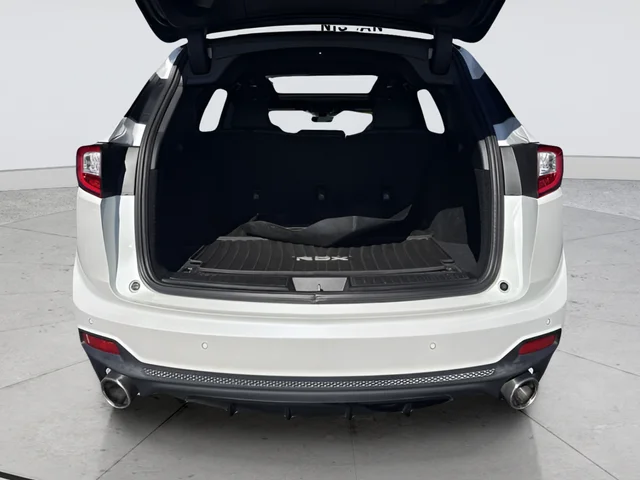 Used 2022 White Acura  image 22