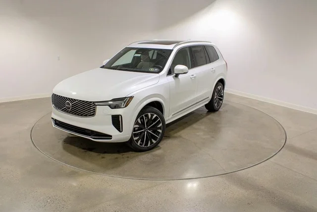 2026 Volvo XC90 B6 Core