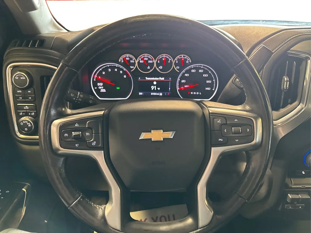 Used 2020 Shadow Gray Metallic Chevrolet LT image 31