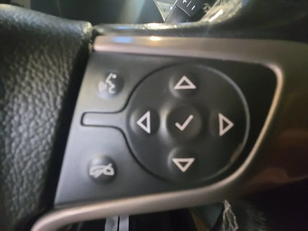 Used 2019 Onyx Black GMC Denali image 19