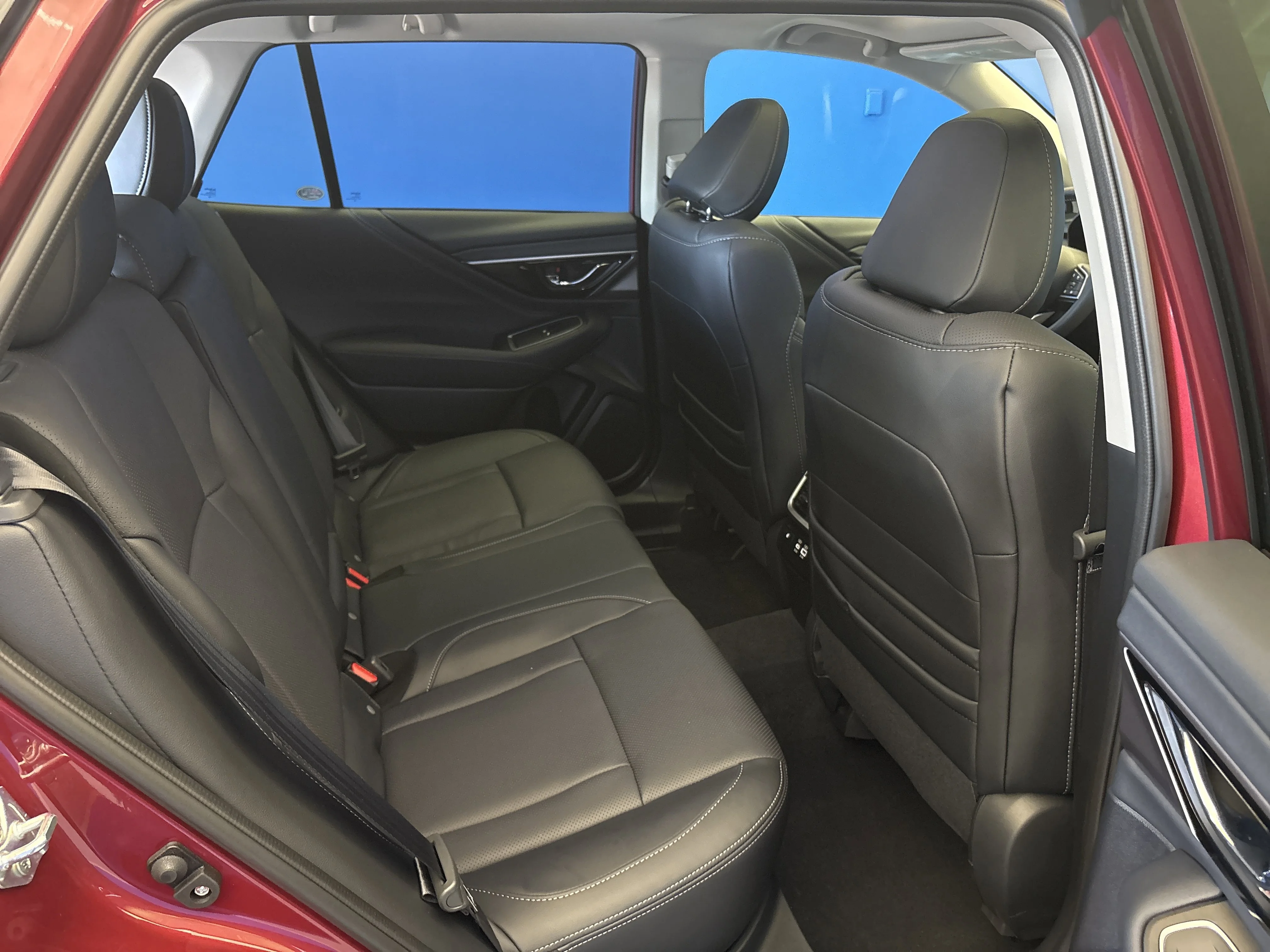 Used 2025 Crimson Red Pearl Subaru Limited image 25