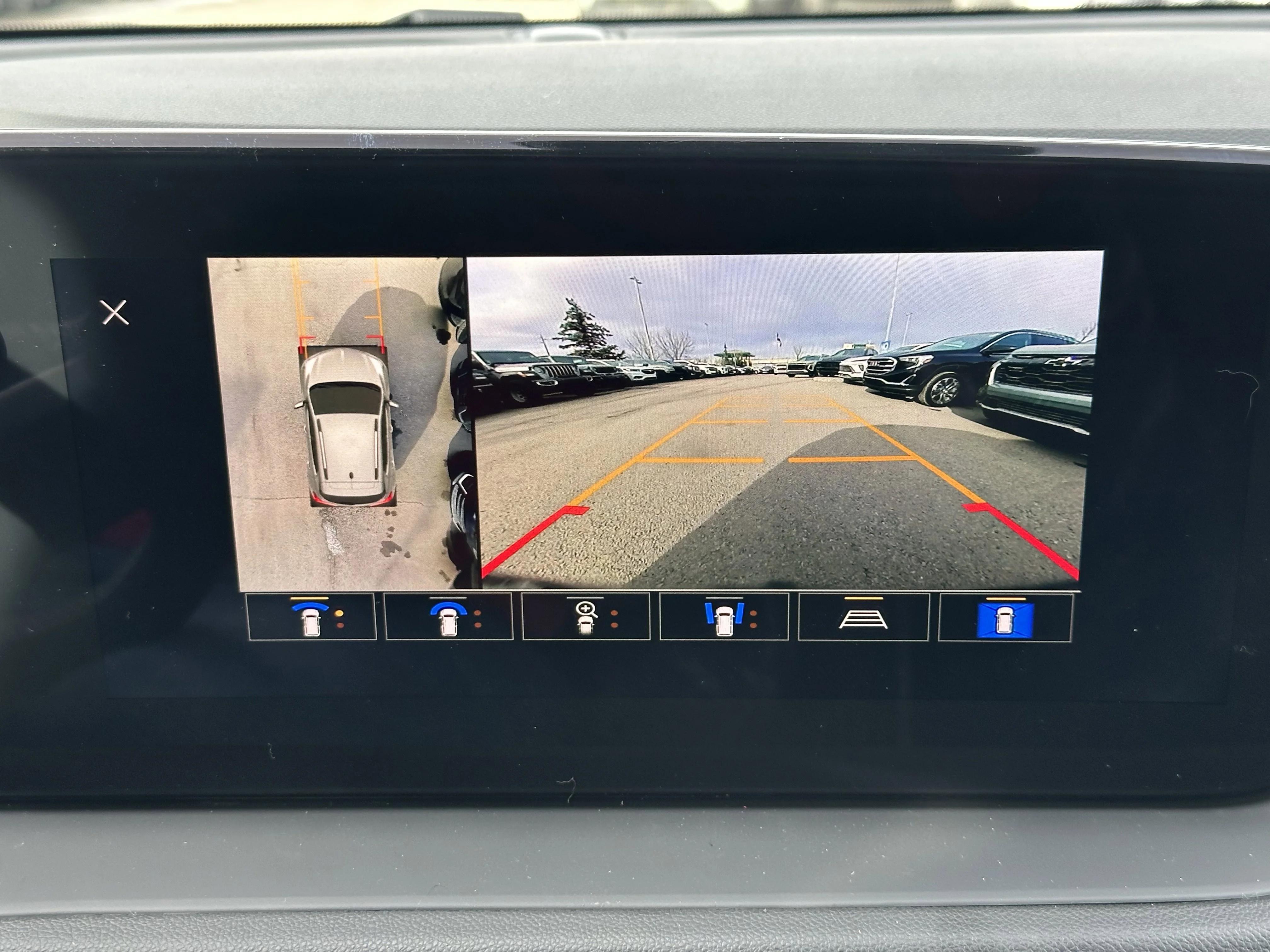 New 2026 Ebony Twilight Metallic Buick Avenir image 15