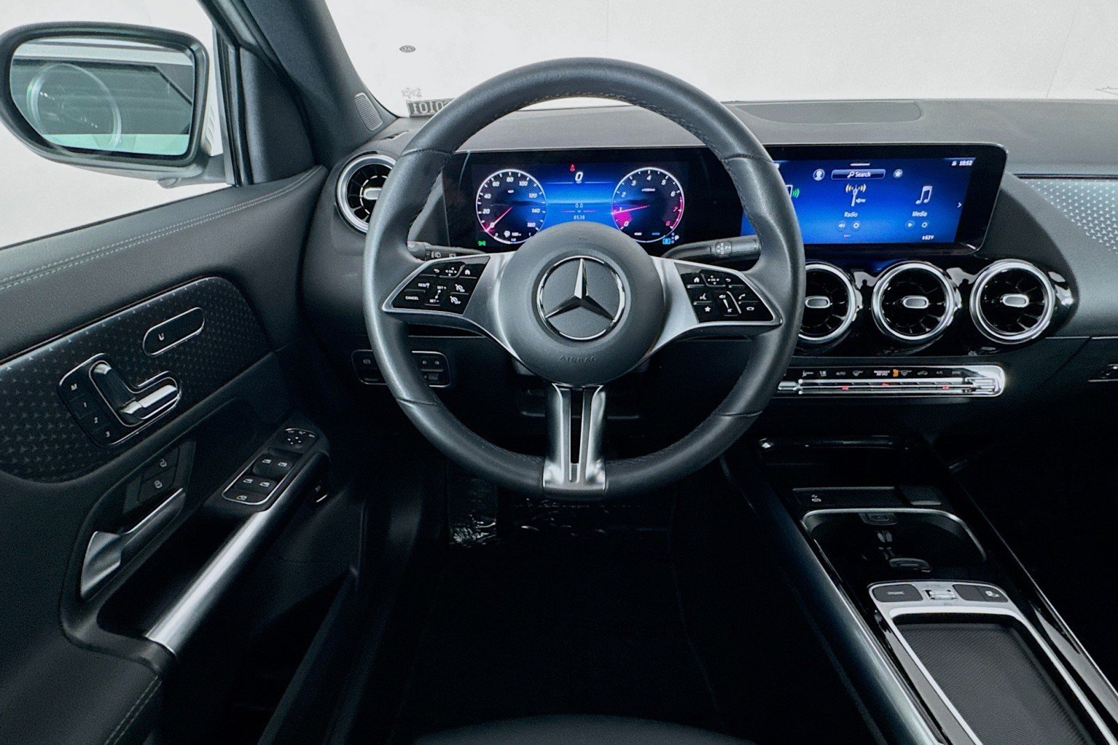 Certified Used 2026 Polar White Mercedes-Benz GLA 250 image 6