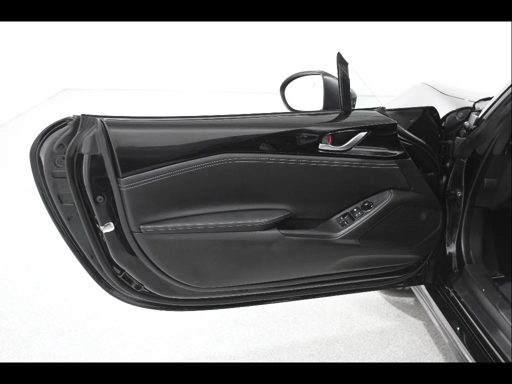 Certified Used 2025 Jet Black Mica Mazda Grand Touring image 5