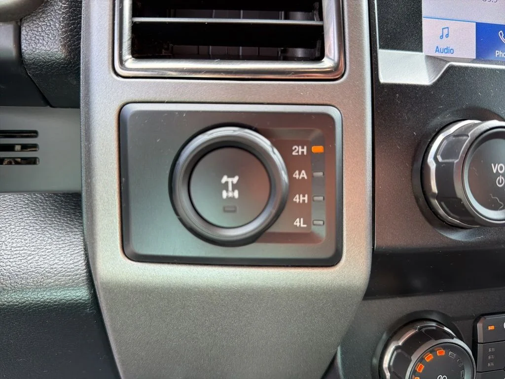 Used 2020 White Ford Raptor image 43