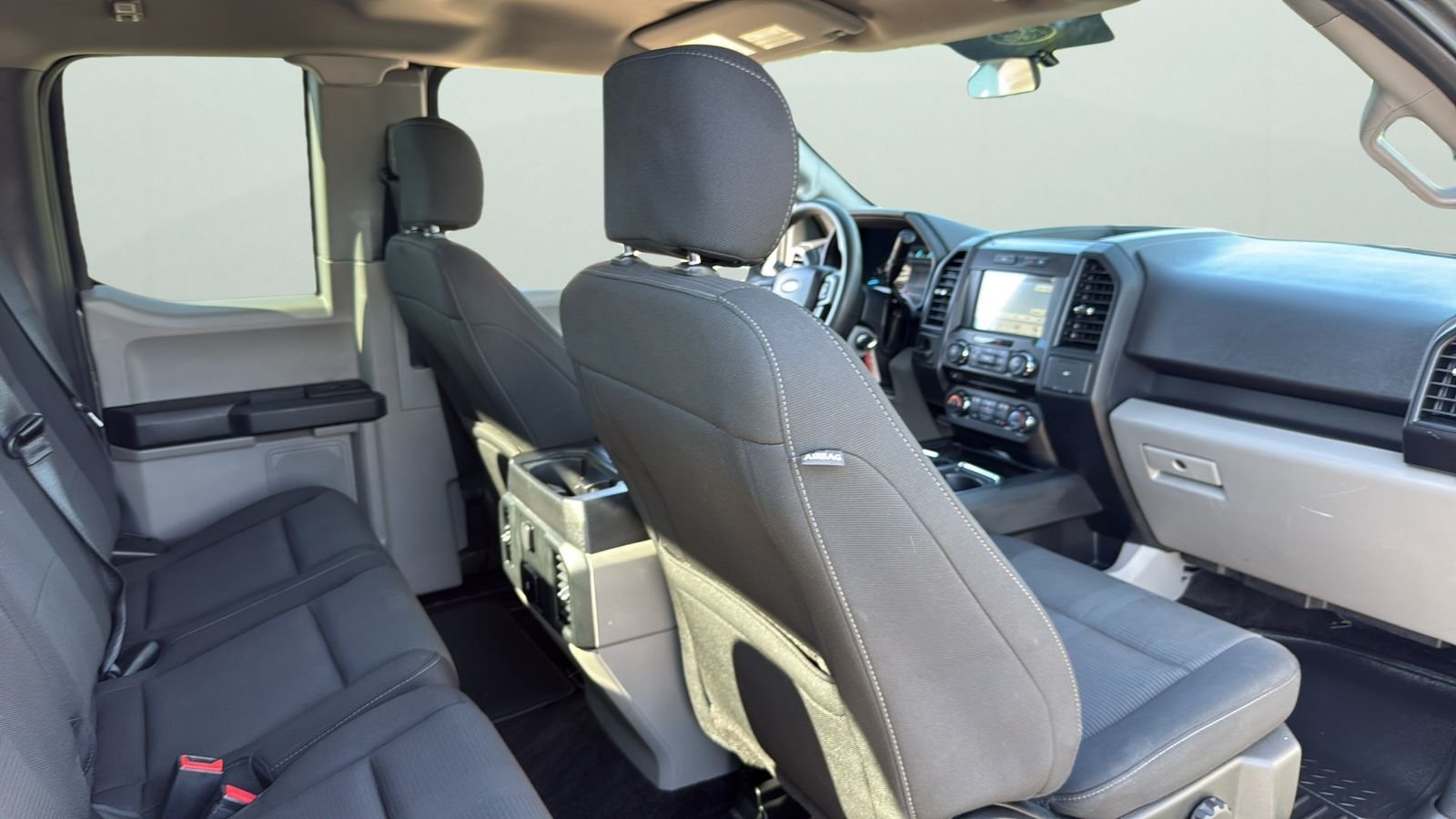 Used 2018 Gray Ford XL image 28