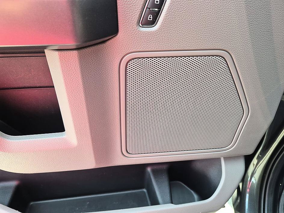 Used 2020 Magnetic Ford XLT image 14