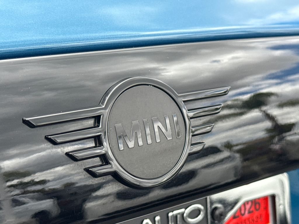 Used 2022 Blue MINI  image 9