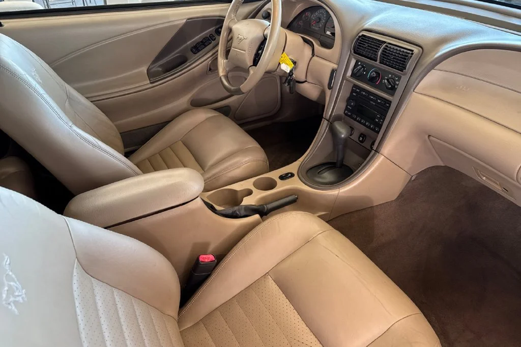2002 Ford Mustang GT Deluxe - Photo 15