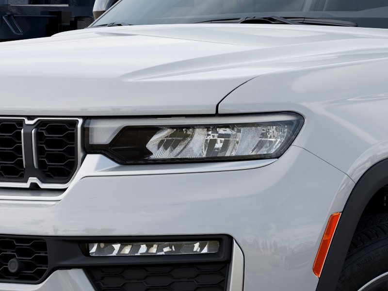 New 2026 Bright White Clear-Coat Exterior Paint Jeep Limited image 49