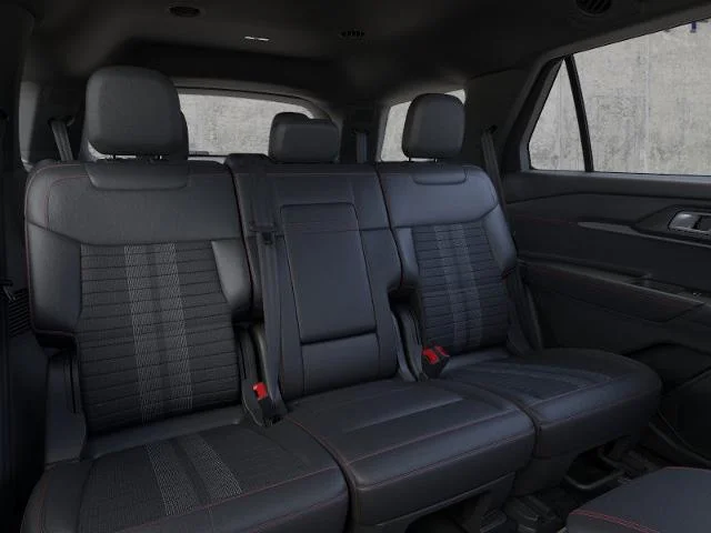 New 2026 Rapid Red Metallic Tinted Clearcoat Ford ST-Line image 23