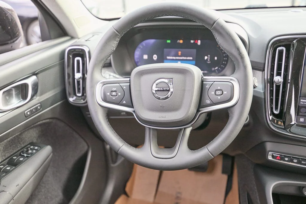 2026 Volvo XC40 Core - Photo 26