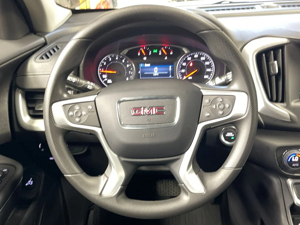 Used 2024 White GMC SLE image 19