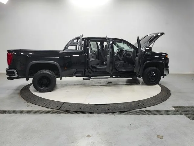 Used 2022 Black Chevrolet LT image 16