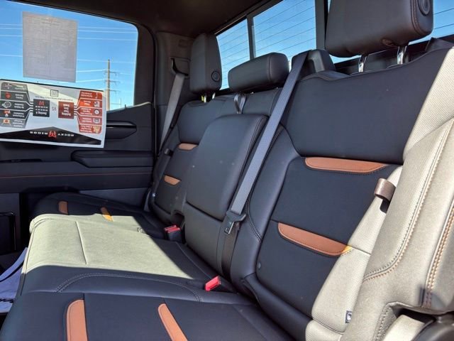 2025 GMC Sierra 1500 AT4 - Photo 16