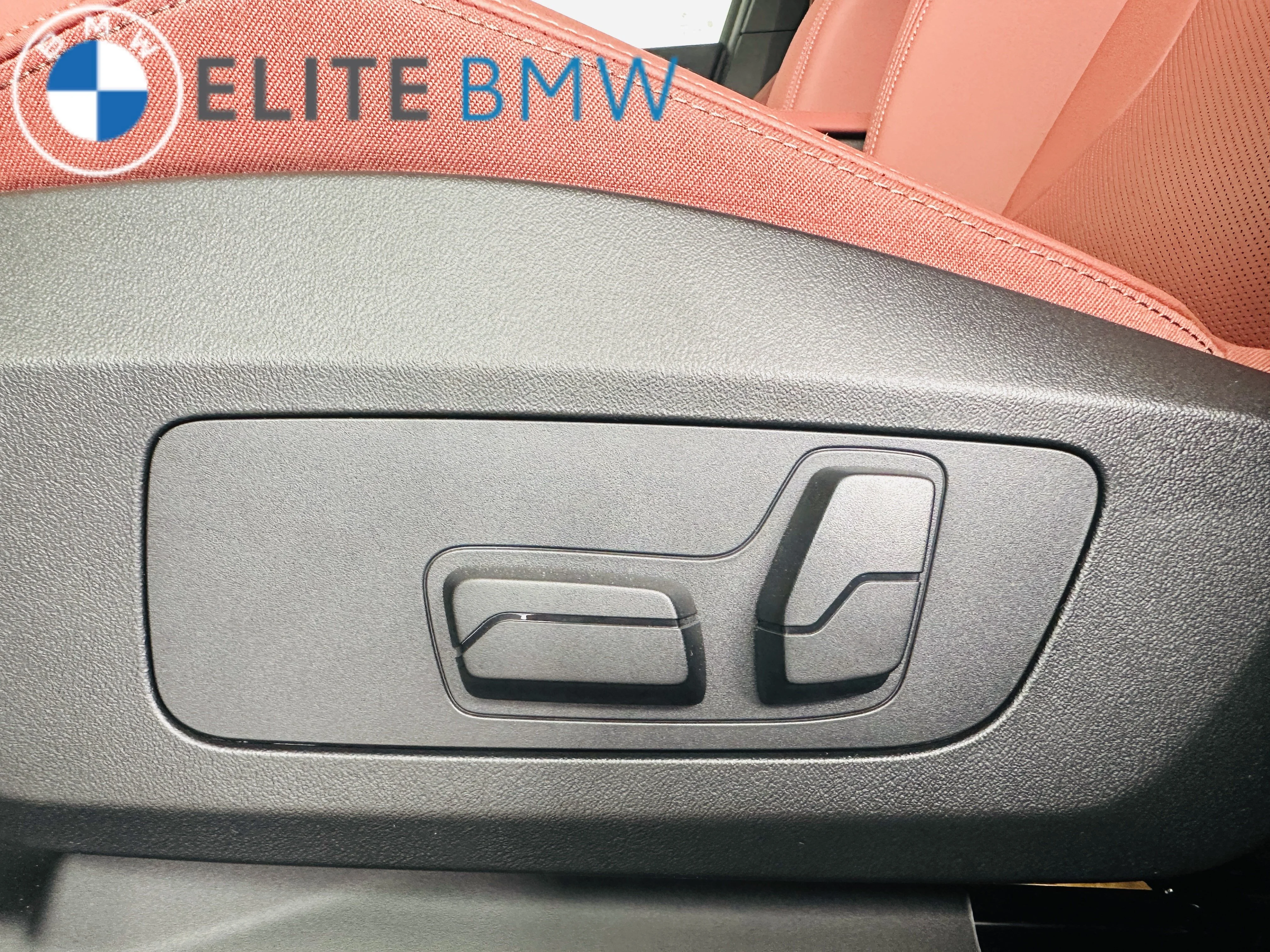Used 2026 Alpine White Non-Metallic BMW xDrive28i image 7