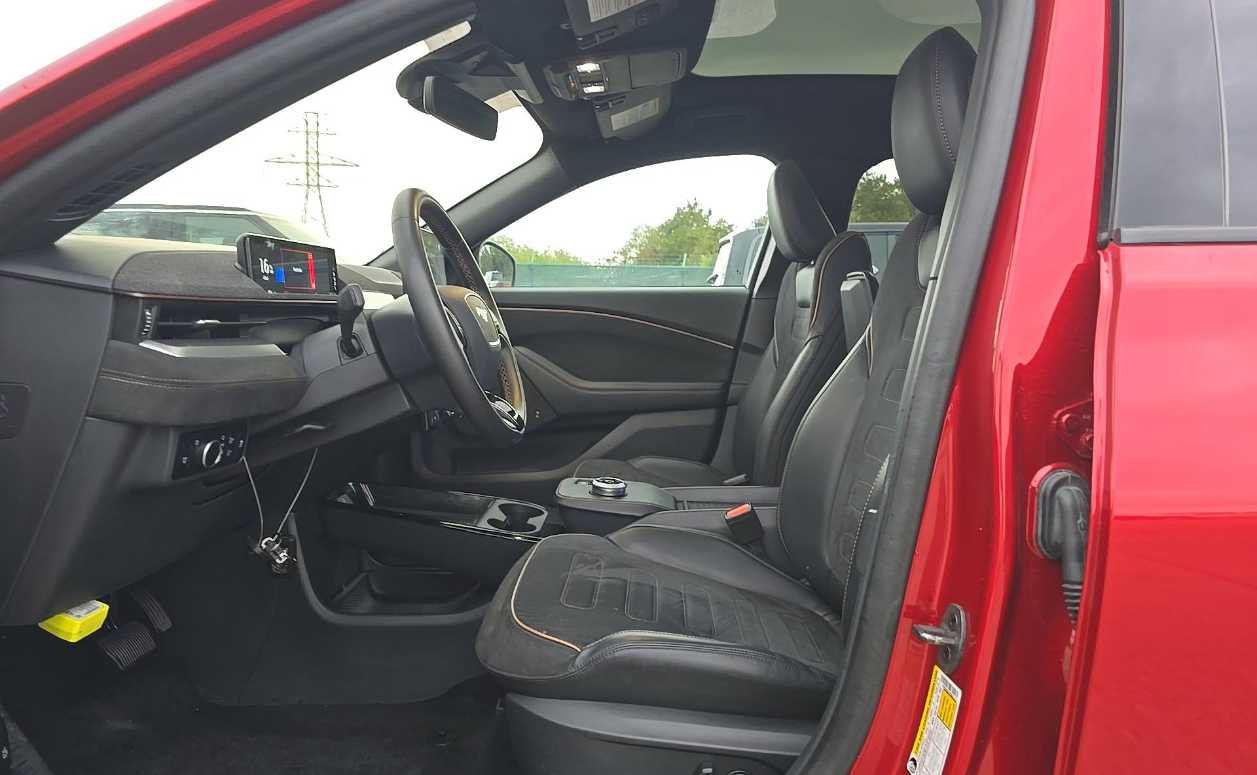 Used 2023 Rapid Red Metallic Tinted Clearcoat Ford GT image 4