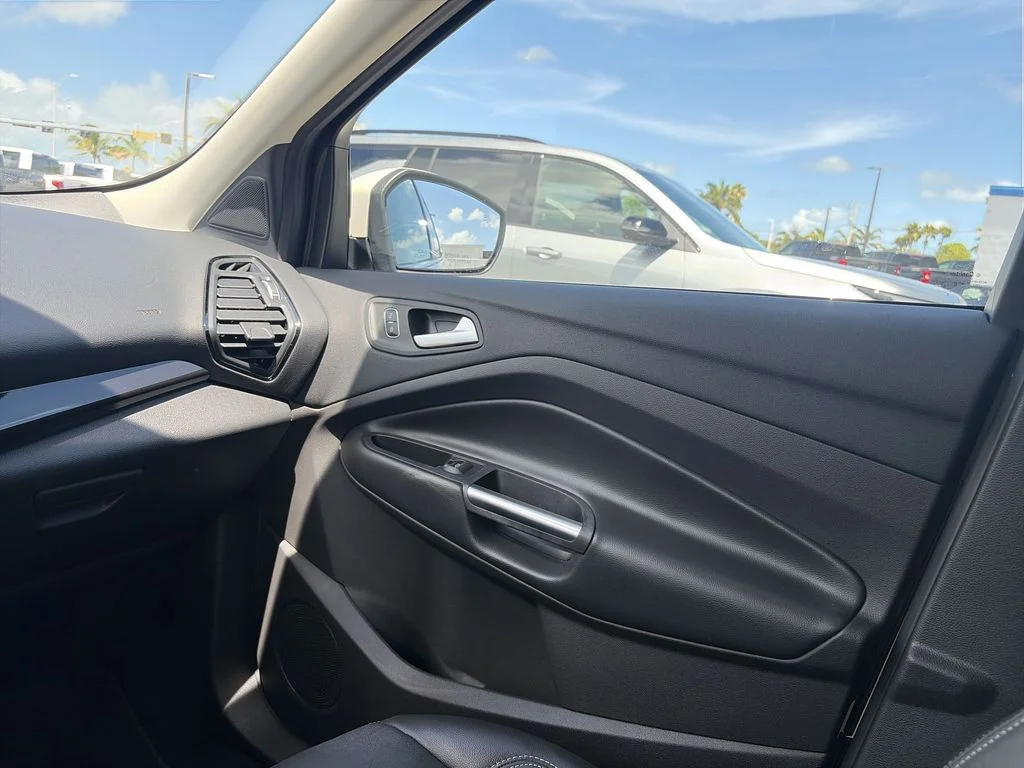 Used 2017 White Ford Titanium image 11