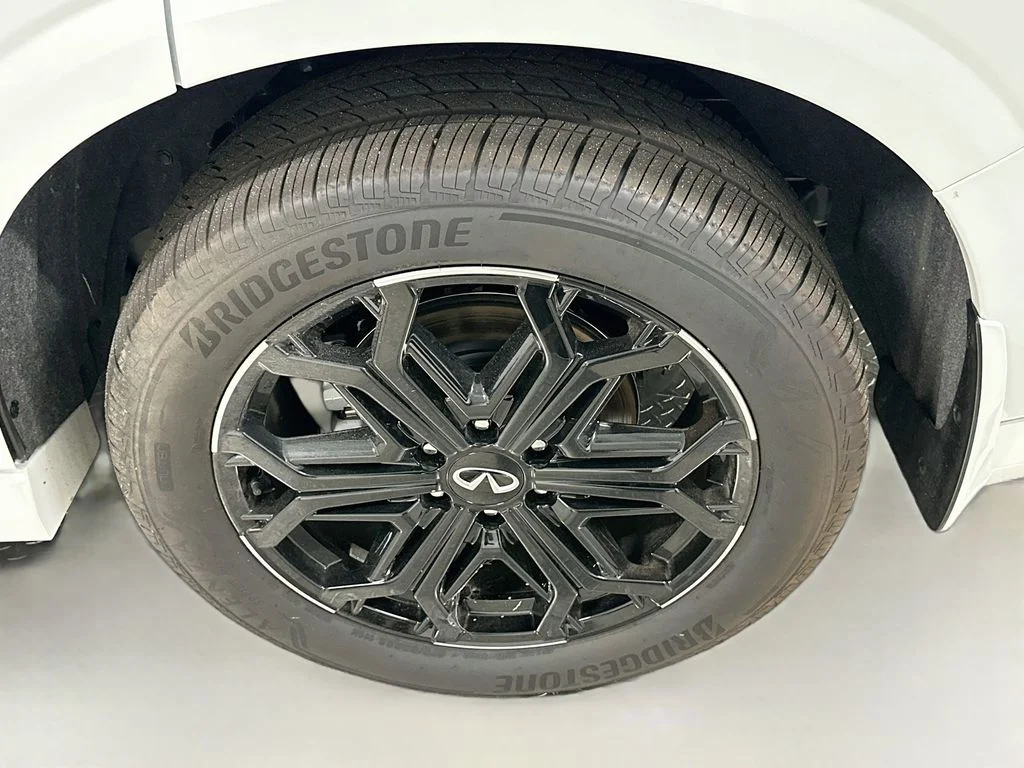 Certified Used 2026 White INFINITI SPORT image 35