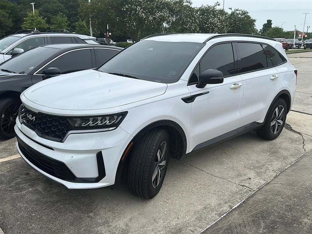 2023 Kia Sorento S AT's photo