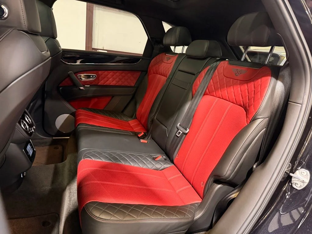 Used 2018  Bentley W12 image 41